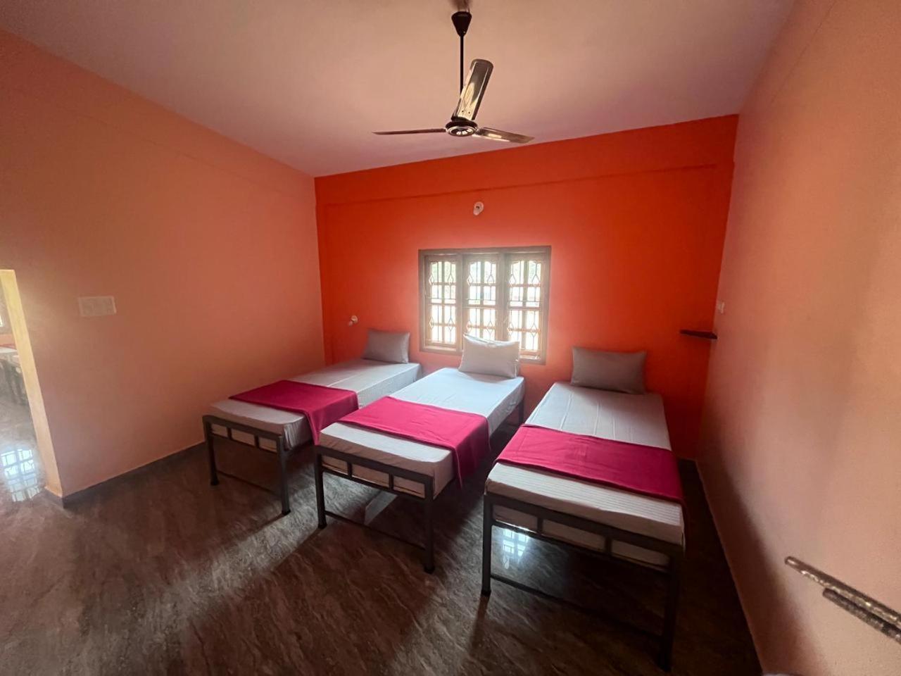 Hostelvk Gokarna Gokarna  Exteriör bild